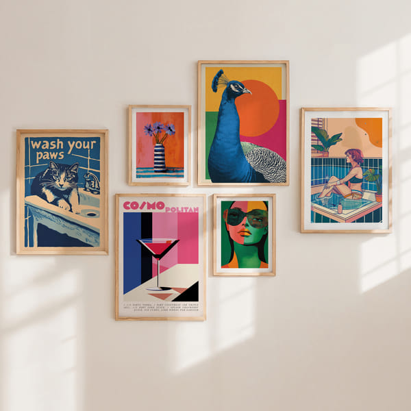 Mur de tableaux avec six motifs colorés et dynamiques Classic Six Retro Reverie poster wall