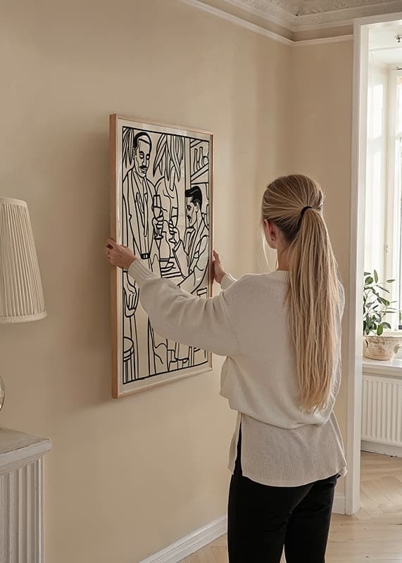 Štýloví páni vychutnávajúci si pohárik v štýle Art Deco-12
