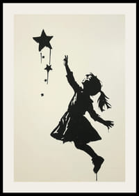 En silhuett av en flicka som sträcker sig mot stjärnorna-2