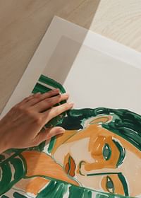 Un look rêveur parmi des tons verts qui transmettent le calme et la paix-5
