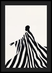 En elegant silhuett pakket inn i svarte og hvite striper skaper mystikk-4