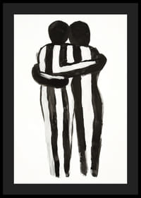 Un câlin expressif dans l'art monochrome crée la tranquillité et la chaleur-4