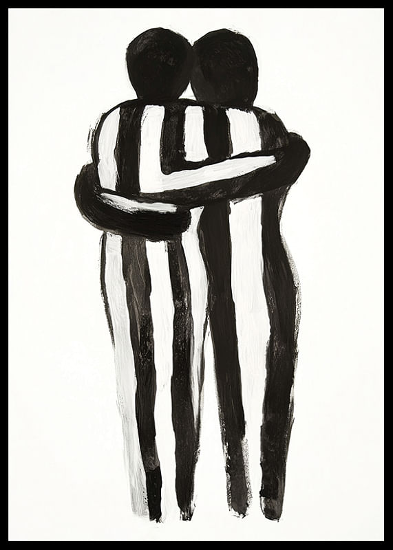 Een expressieve omhelzing in monochrome kunst creëert rust en warmte-12