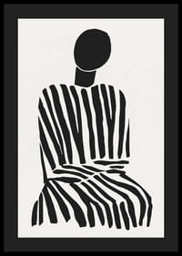 Una silueta meditativa en rayas blancas y negras aporta paz a la habitación.-4