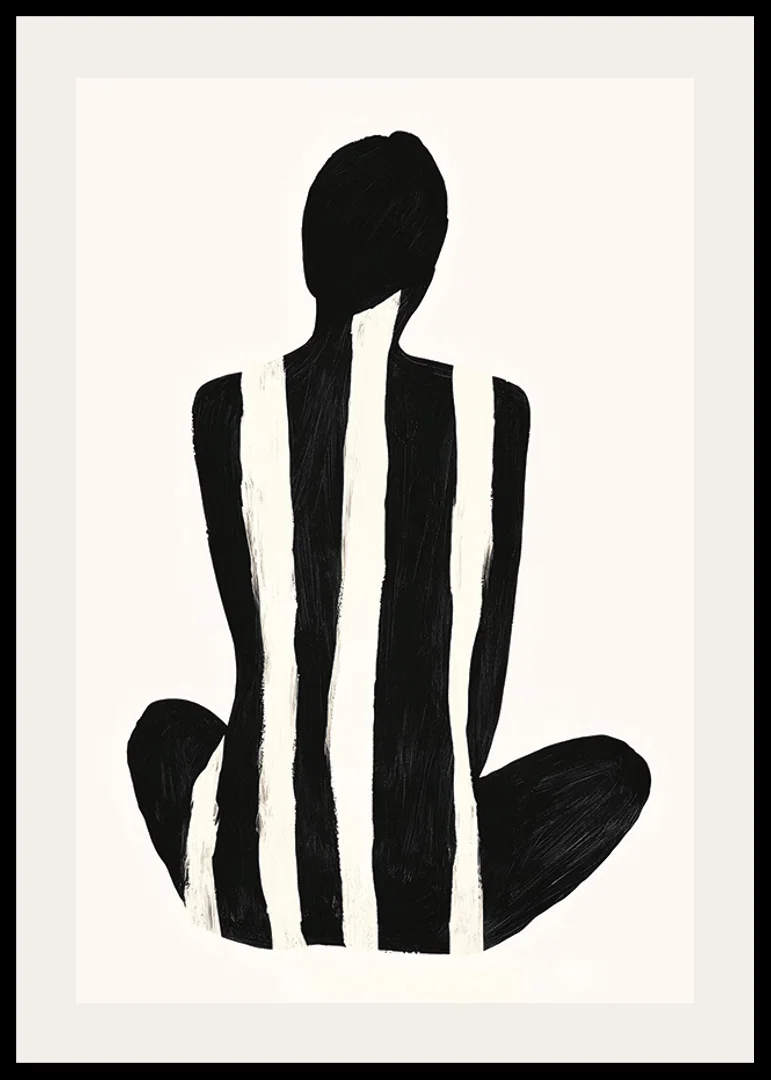 Contrasting shapes create visual harmony and deep stillness-12