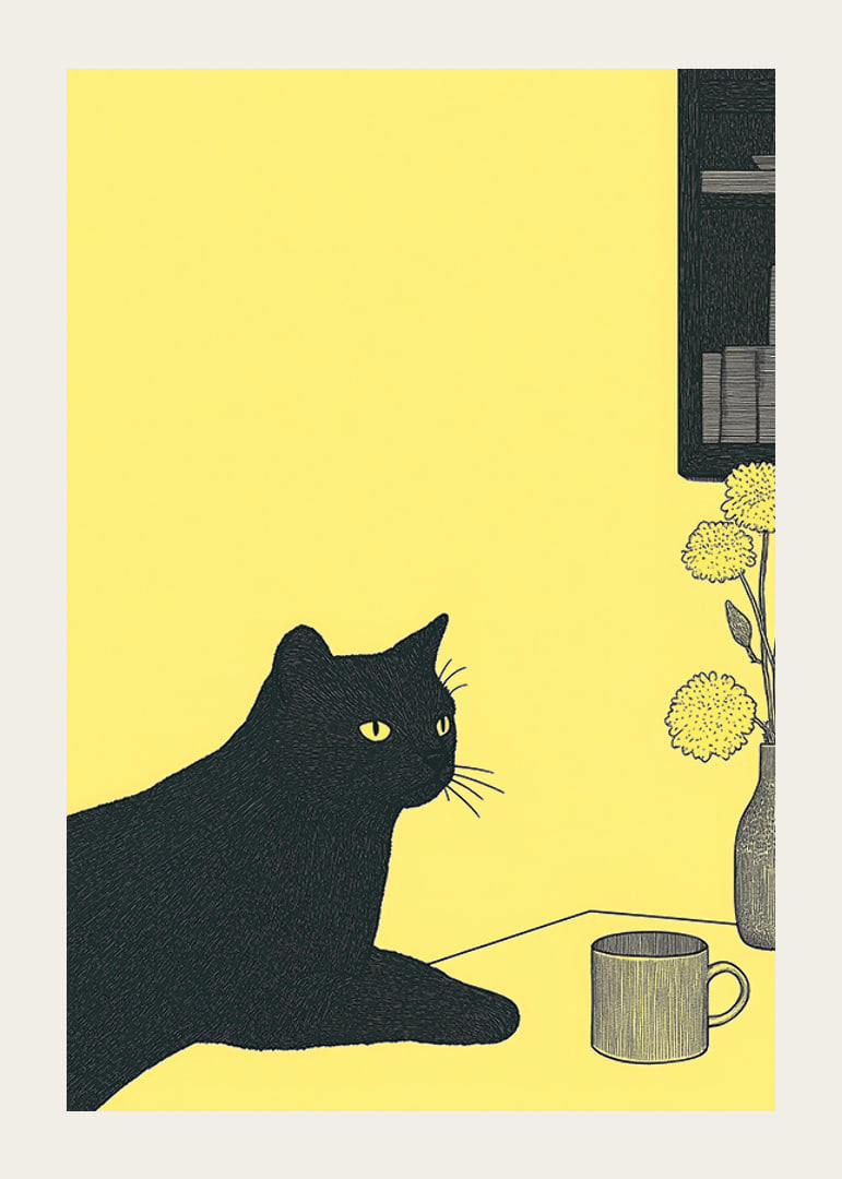 Un gatto elegante in una stanza gialla crea un'atmosfera tranquilla-12