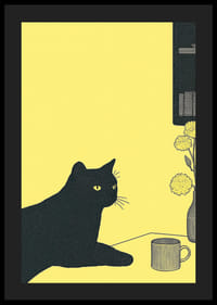 En stilren katt i ett gult rum ger en lugn atmosfär-4