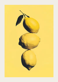 Tre eleganta citroner på en solgul bakgrund som sprider energi-3