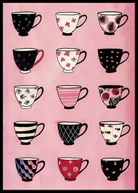 Farebné hrnčeky v hravom poradí na ružovom pozadí-6