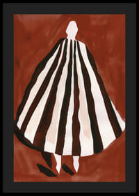 Silhouette elegante in toni caldi che donano spazio e mistero-4