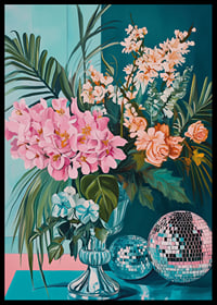 Die Schönheit der Blumen trifft auf den Glamour einer Discokugel-6