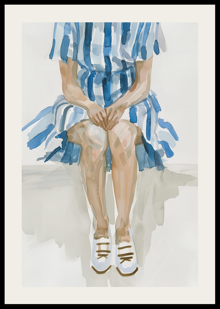 Figura sentada em riscas azuis transmite uma sensação de calma e contemplação-12