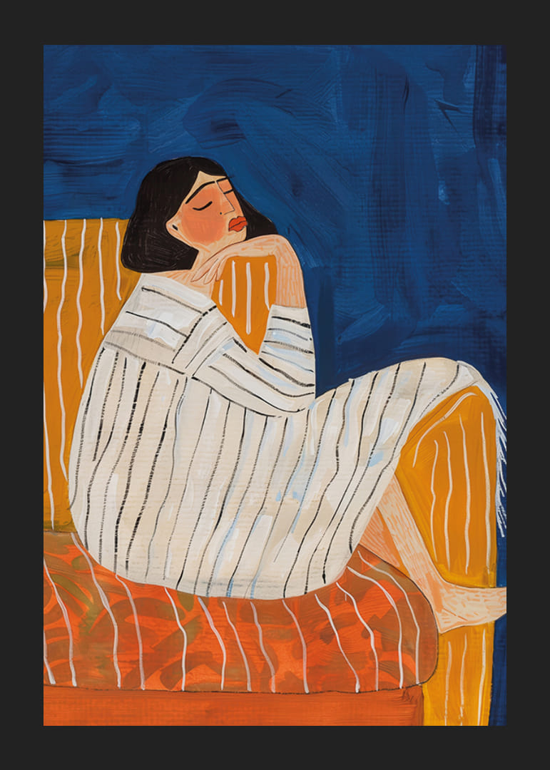 En kvinne i ro omgitt av dype farger og en rolig atmosfære-12