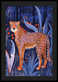 En leopard rör sig tyst genom en mystisk nattlig skog-4