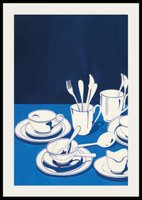 En blå dröm av porslin mot en djup midnattshimmel-2