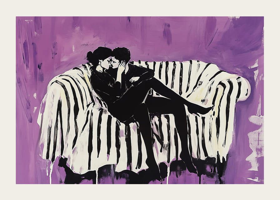 Une étreinte amoureuse en violet et noir révèle des secrets-12