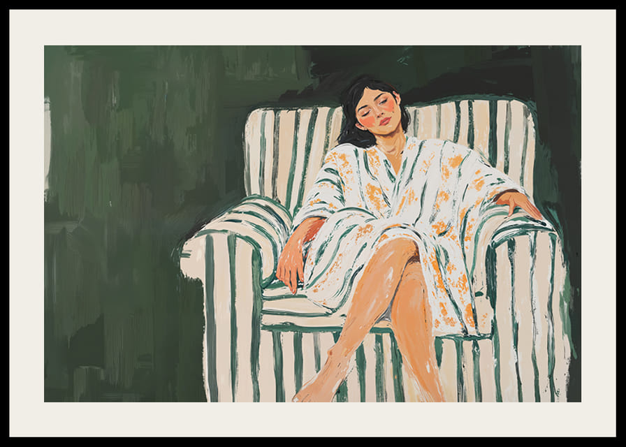 En kvinna i avslappnad vila på en randig fåtölj, inbäddad i lugn-12