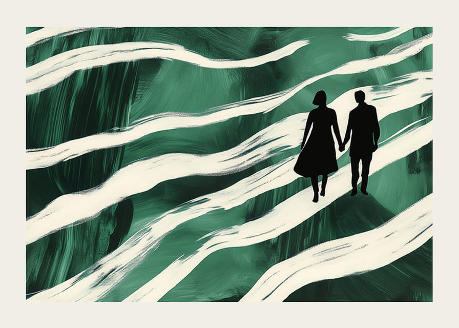 Silhuetter på en hånd-i-hånd-vandring gjennom grønne, virvlende bekker-12