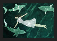 Egy nő békésen lebeg a cápák között a mélyzöld vízben-5