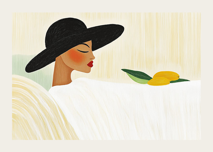 O femeie elegantă într-o pălărie se odihnește pe un fundal calm-12