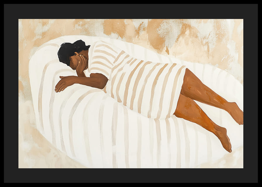 Eine ruhende Figur wird von sanften, erdigen Tönen umhüllt-12