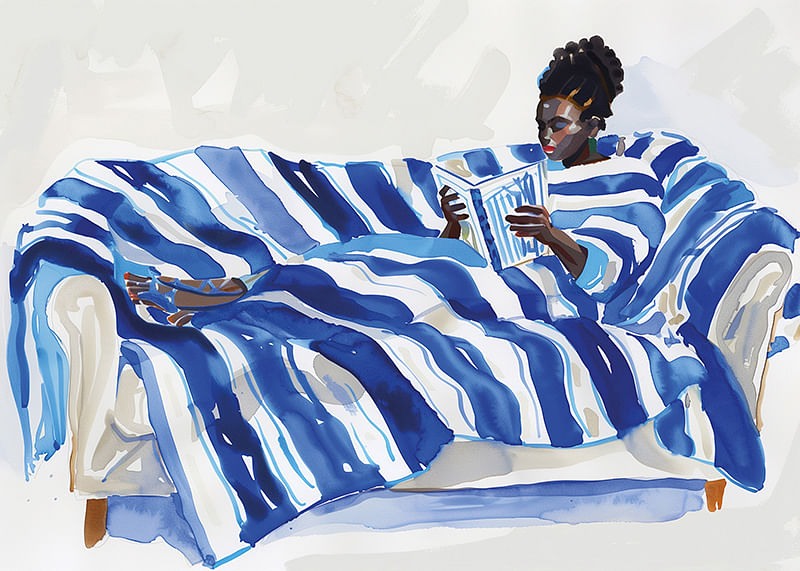 Un moment de détente en bleu, avec des motifs rayés audacieux-12