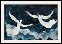 Två eteriska figurer flyter fram genom en blå drömvärld-2