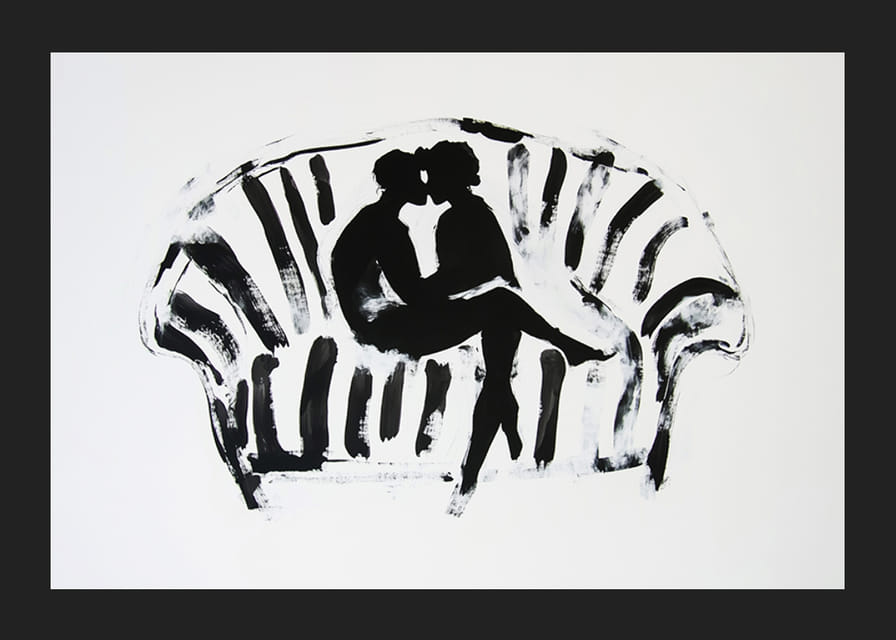 Un motif noir et blanc élégant et émotionnel de deux silhouettes dans une étreinte amoureuse-12