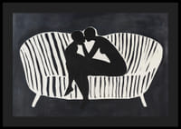 Twee silhouetten in een omhelzing op een witgestreepte bank-4