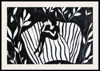 Ett par i en drömlik omfamning symboliserar lugn och närhet-2