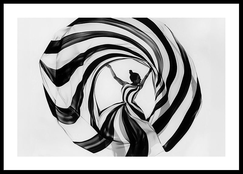 Un dans hipnotic de spirale alb-negru creează magie-12