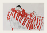 Elegantie ontmoet ontspanning in rood gestreepte stoffen-3