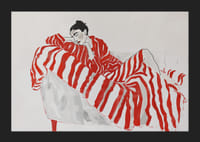 Elegantie ontmoet ontspanning in rood gestreepte stoffen-5