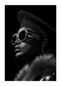 Elegant and stylish silhouette with intense presence-3