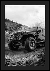 Erfassen Sie die Freiheit des Abenteuers mit dieser kraftvollen Offroad-Szene-4