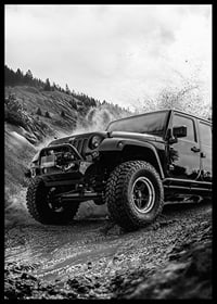 Erfassen Sie die Freiheit des Abenteuers mit dieser kraftvollen Offroad-Szene-6