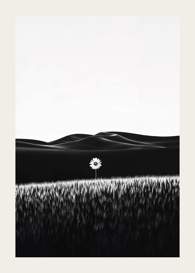 En ensam blomma står stolt mot en dramatisk mörk bakgrund-12