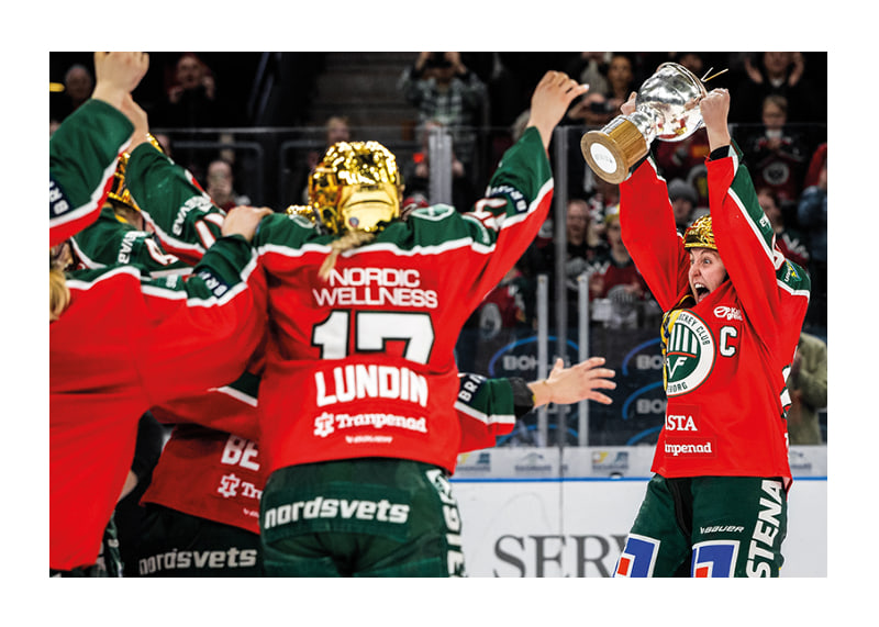 Frölunda HC SDHL Hanna Olsson Lyfter Pokalen-12