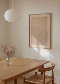 En subtil och sofistikerad beige ton full av elegans och stillhet-2