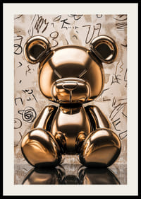 Guldig leksaksdjur i glansig finish mot konstnärlig bakgrund-2