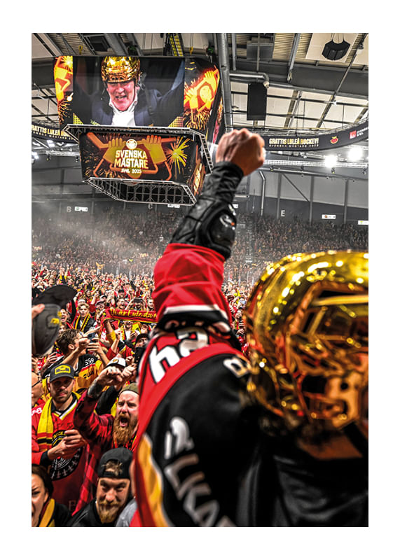 Poster Coop Arena Exploderar