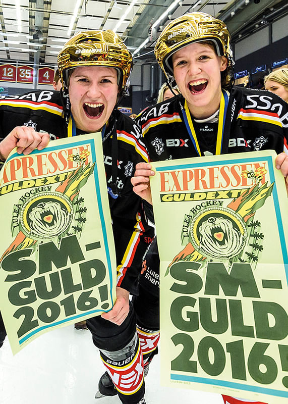 Emma Eliasson och Michelle Karvinen Firar SM-GULD 2016 Luleå Hockey-12
