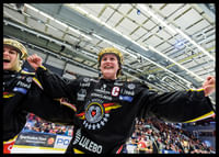 Emma Eliasson Med Guldhjälm No.2 Luleå Hockey -2