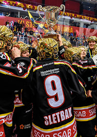 #9 Sletbak firar SM Guld med laget No.1-3
