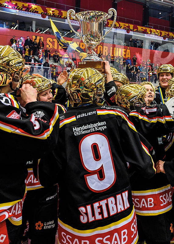 #9 Sletbak firar SM Guld med laget No.1-12