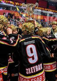 #9 Sletbak firar SM Guld med laget No.1-3