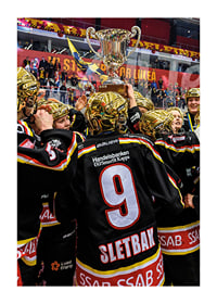 #9 Sletbak firar SM Guld med laget No.1-1