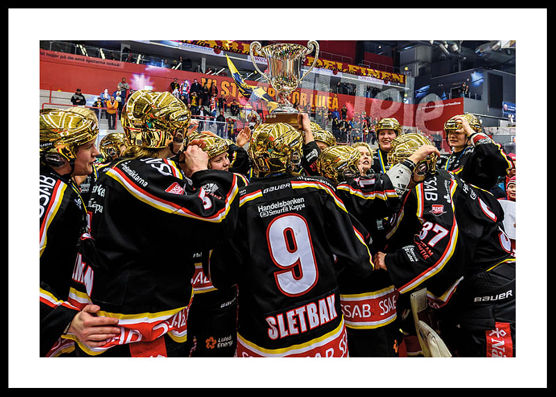 #9 Sletbak firar SM Guld med laget No.2-12