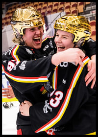 Melinda Olsson och Pernilla Forsgren SM-Guld 2018 Luleå Hockey-2