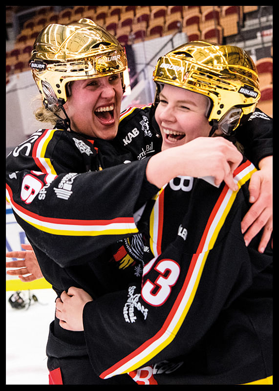 Melinda Olsson och Pernilla Forsgren SM-Guld 2018 Luleå Hockey-12